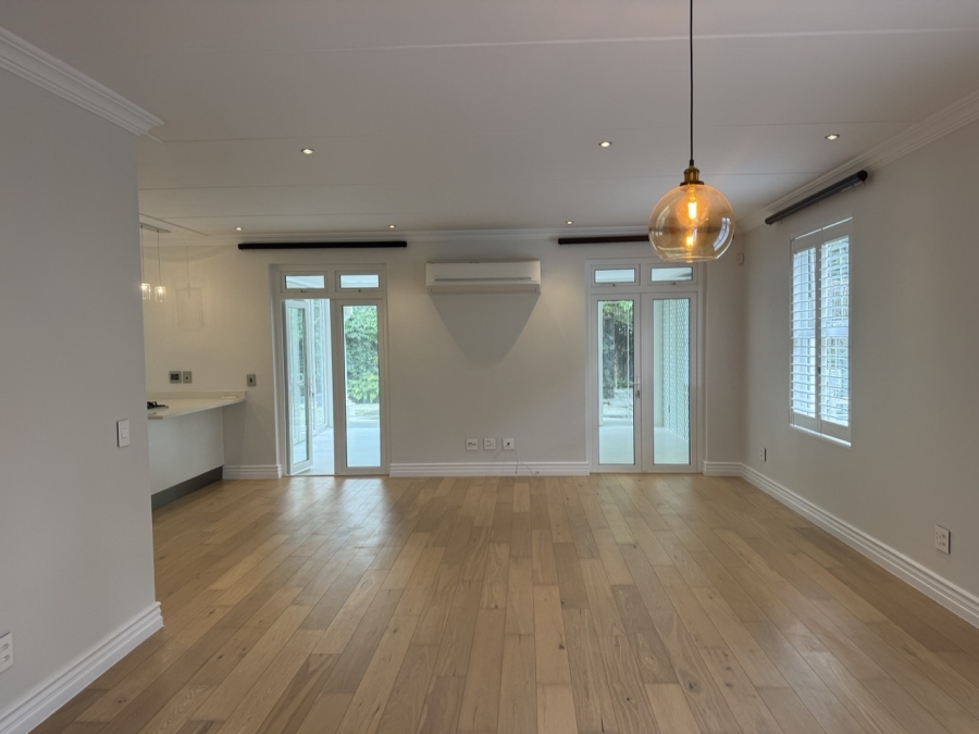 To Let Commercial Property for Rent in Paardevlei Western Cape
